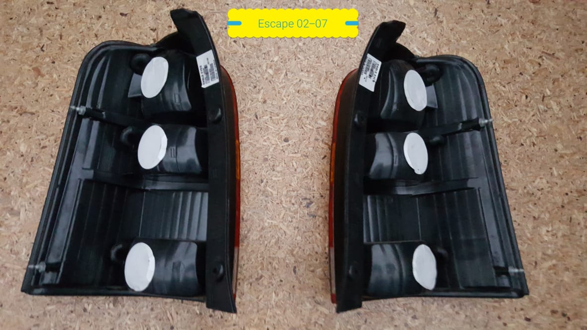 FAROS POSTERIORES FORD ESCAPE 2002 AL 2008